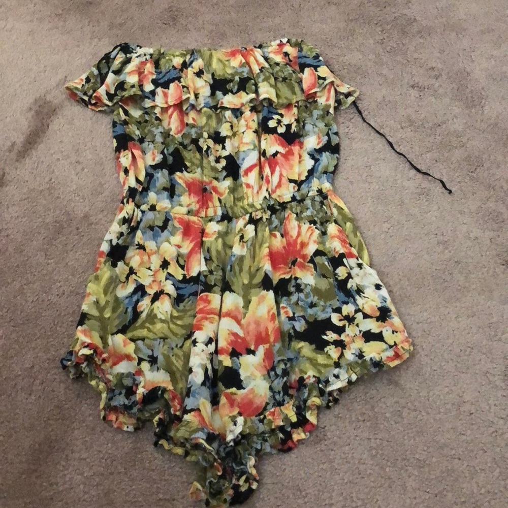Strapless floral romper